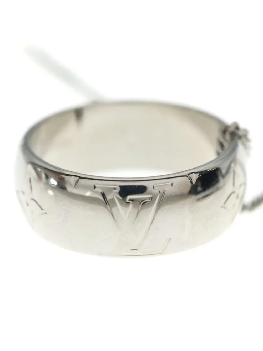 Louis Vuitton Monogram Ring Pendant Chain Silver